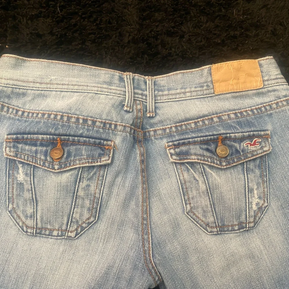 Hollister Women's Flare Light Blue Jeans - Picture 4 of 4